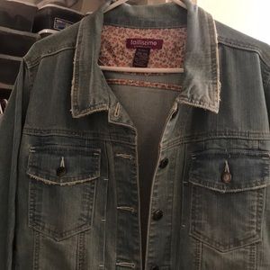 women jean jacket